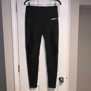 New medium black Gymshark Leggings w/mesh on legs